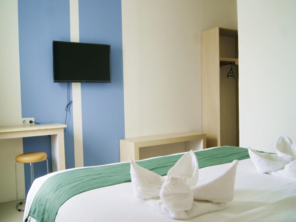 Leos Hotel Tomohon Zewnętrze zdjęcie