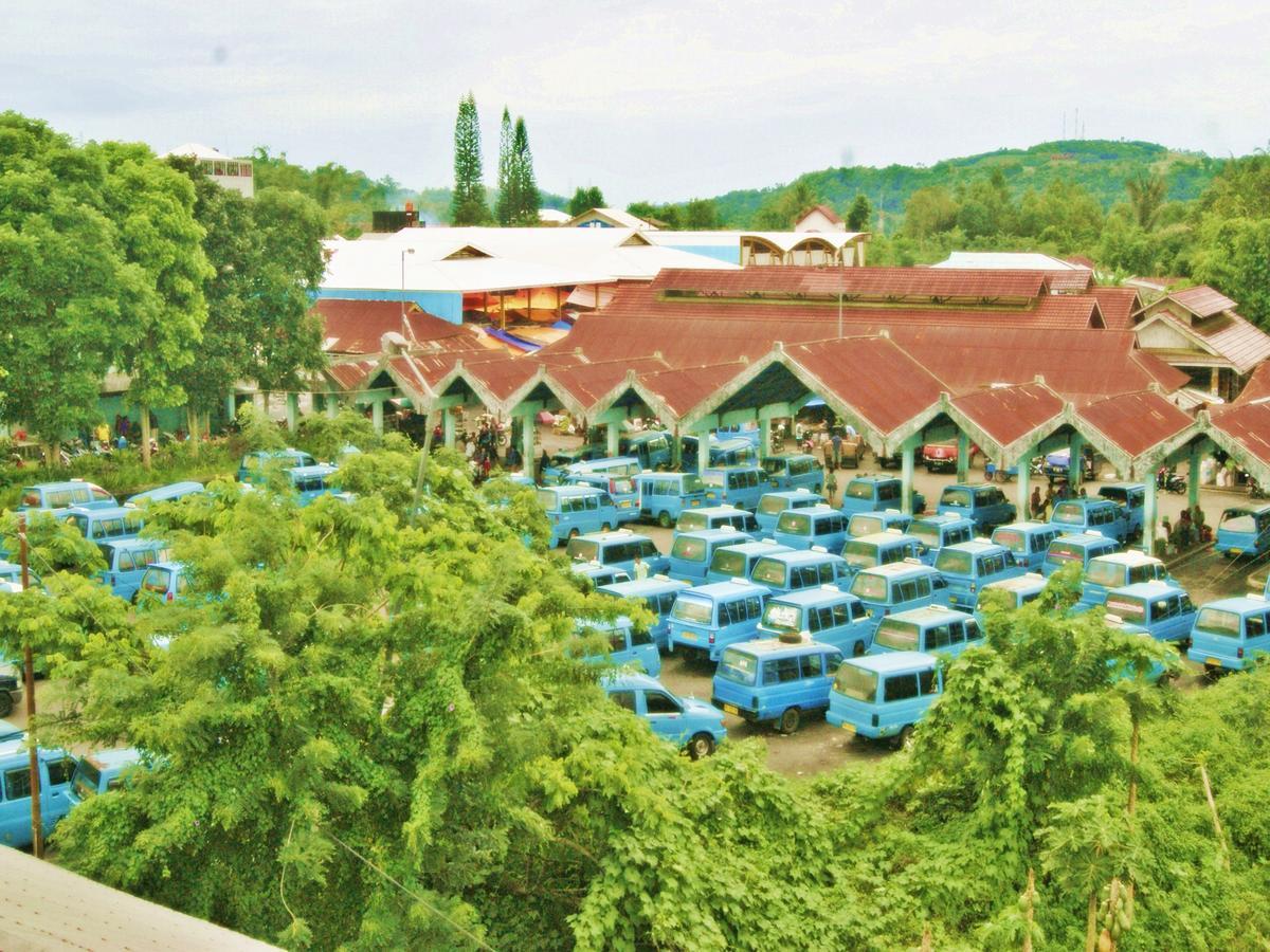 Leos Hotel Tomohon Zewnętrze zdjęcie