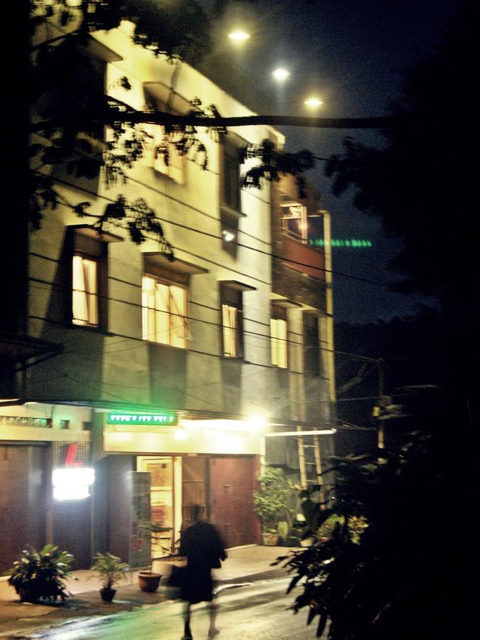 Leos Hotel Tomohon Zewnętrze zdjęcie