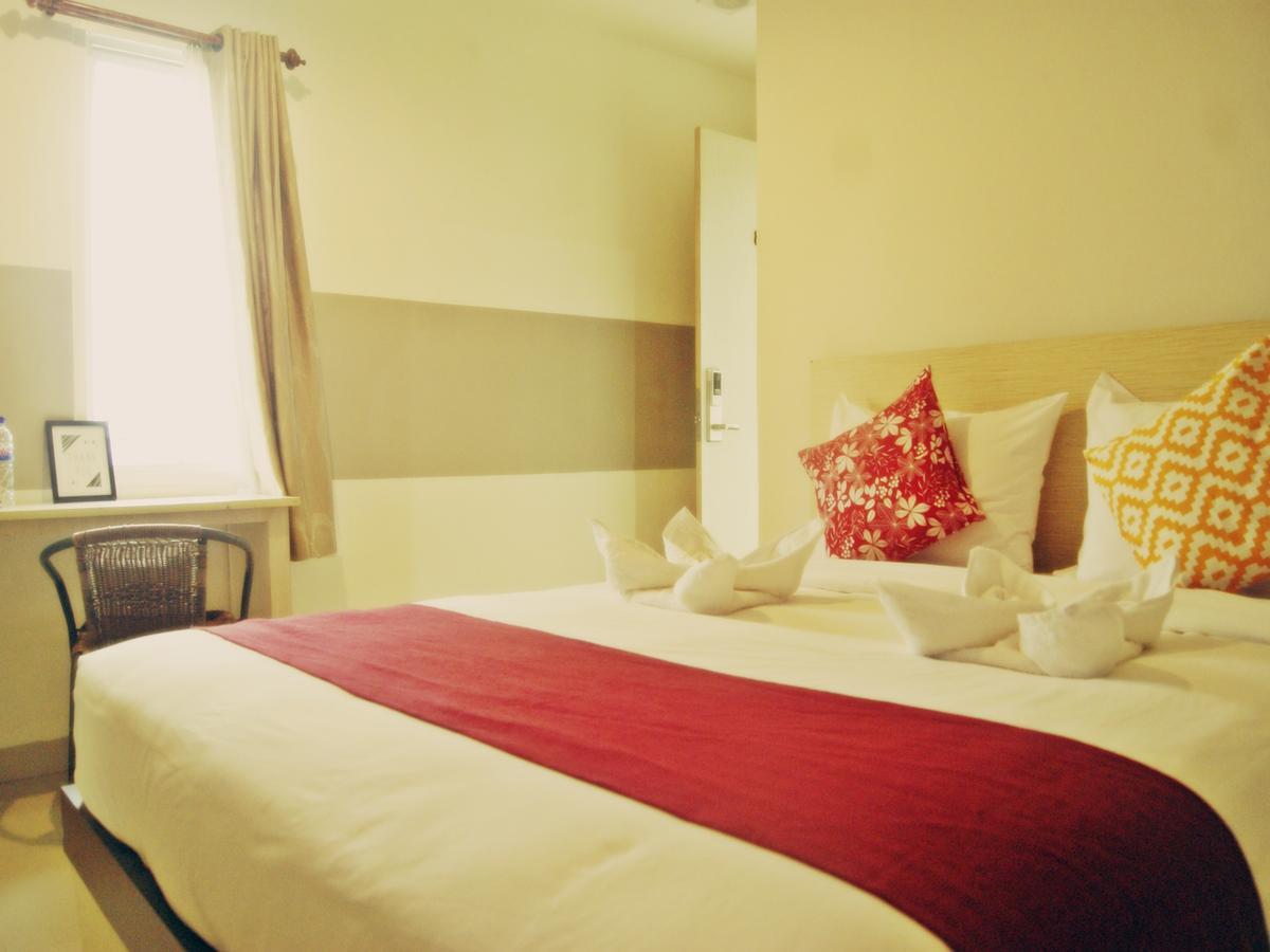 Leos Hotel Tomohon Zewnętrze zdjęcie